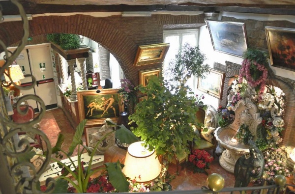 Hotel Barrett image 10