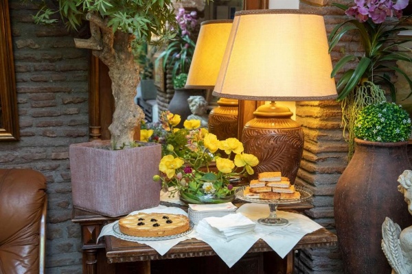 Hotel Barrett image 24